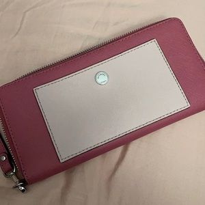 Michael Kors Continental Wallet/Wristlet